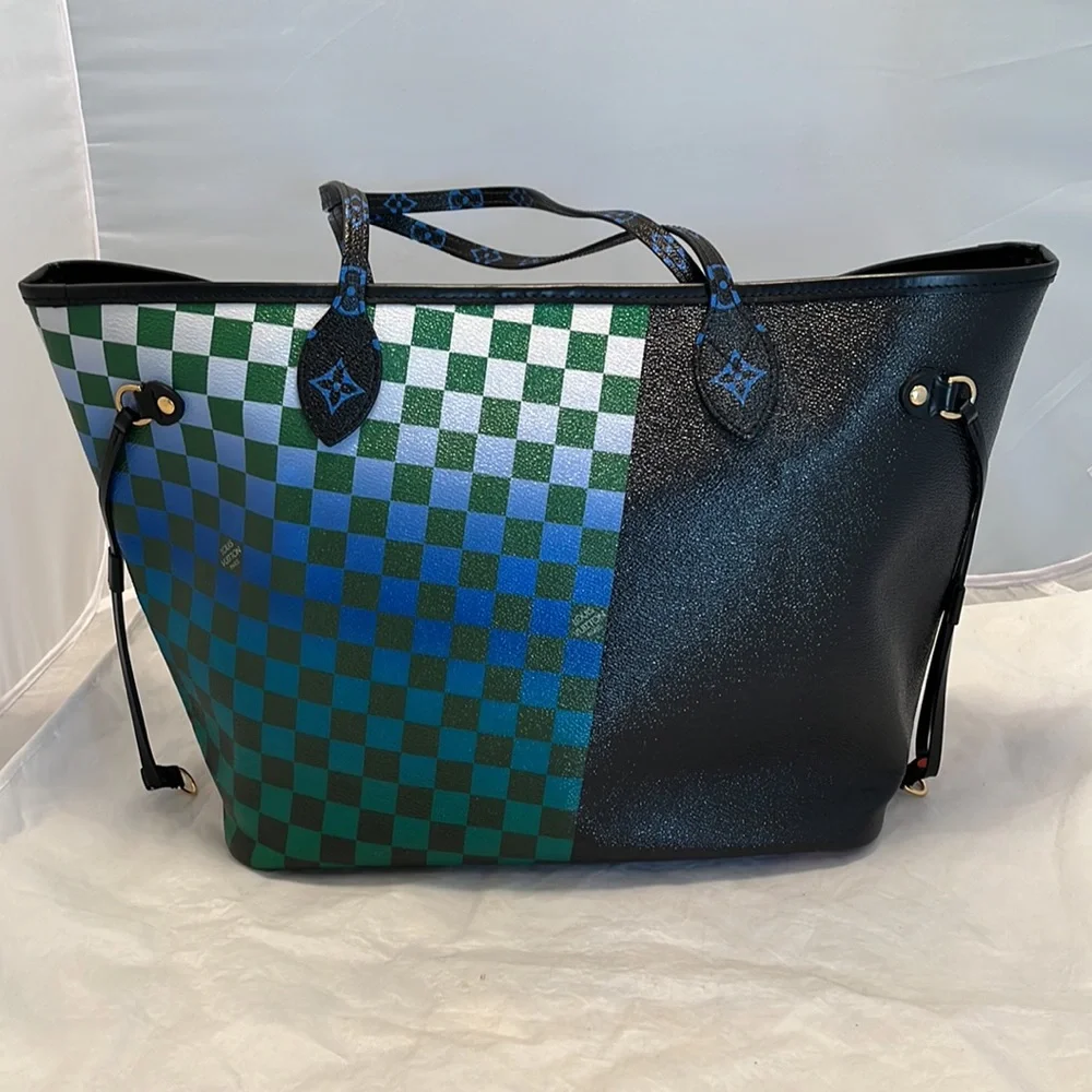 Louis Vuitton Race Neverfull MM - Picture 2 of 14